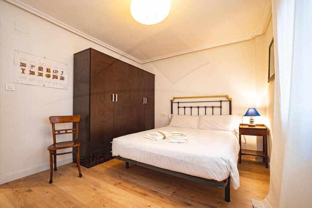 La Capilla Apartamento Oviedo Eksteriør billede
